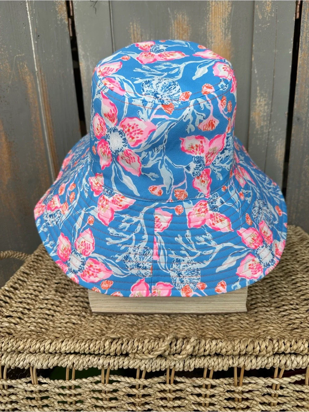 Lilly Pulitzer Reversible Canvas UPF 50+ Sun Hat GWP Bahamian Rhapsody NWOT
